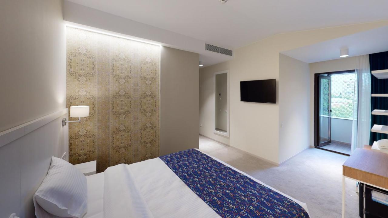 Epigraph Design Kosher Hotel ティビリシ エクステリア 写真