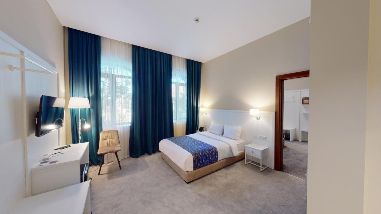 Epigraph Design Kosher Hotel ティビリシ エクステリア 写真